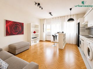 Apartament  Esperanza sánchez carrascosa. Valdeacederas  apartamento luminoso con patio