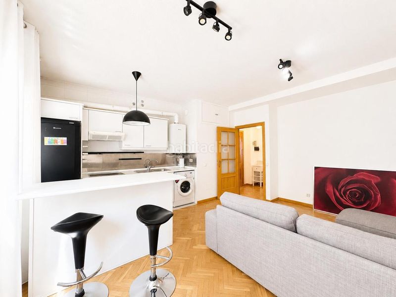 Foto dda47363-9614-4465-87d5-596be92beda7. Apartament amb calefacció a Valdeacederas Madrid