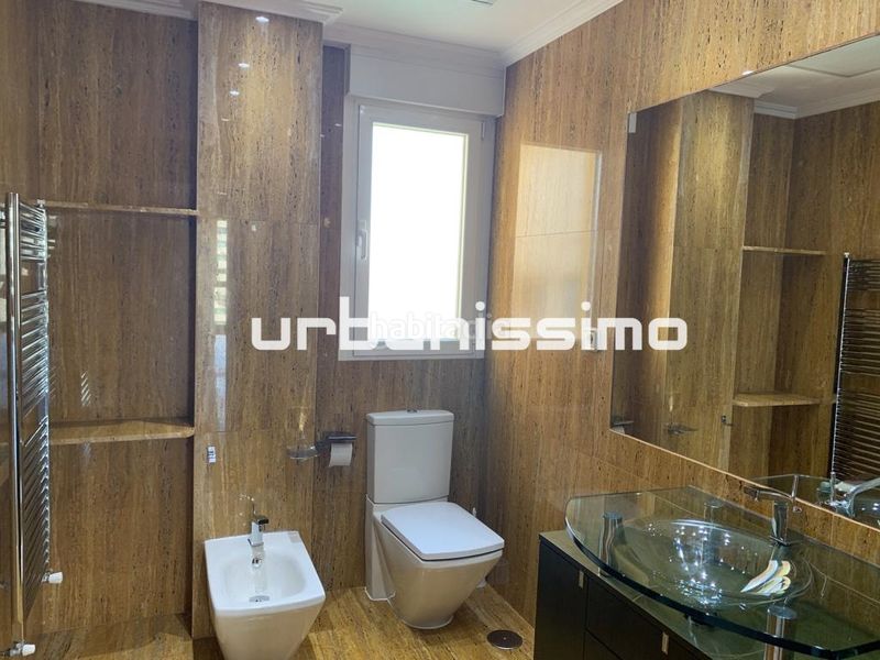 Foto b46ce7fe-943a-49dc-9114-ab16f670f7c4. Rent flat with heating in Castillejos-Cuzco Madrid
