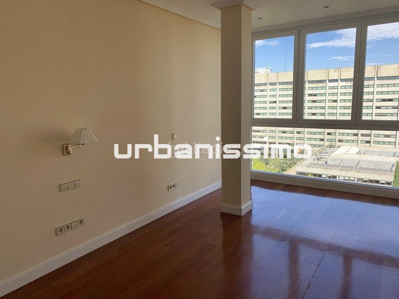 Foto d90adfb1-fa8e-4e9b-9345-118dc748888d. Rent flat with heating in Castillejos-Cuzco Madrid