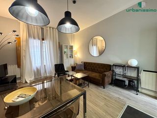 Location Appartement  Calle casto plasencia. Malasaña  apartamento con acceso libre a terraza  comunitaria en