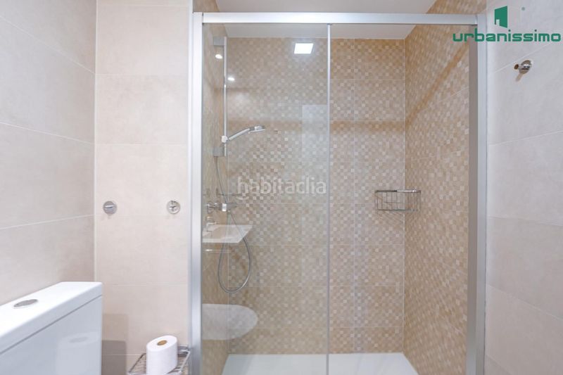Foto ccfced0f-7d07-4d9b-8993-707e4737f657. Pis amb aparcament piscina a Peñagrande Madrid