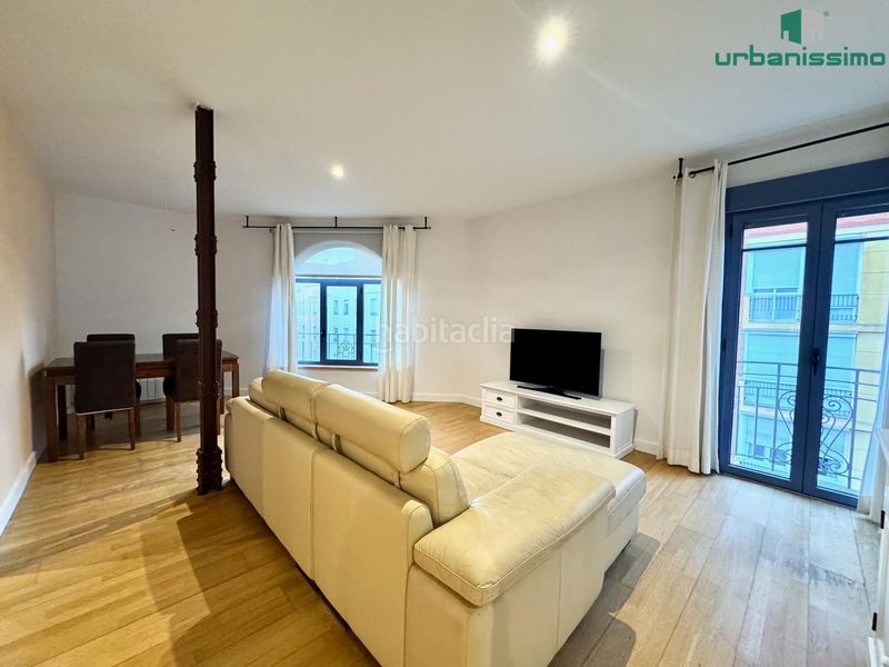 Foto 531e03a8-9243-438a-8687-5882f5a09f43. Rent flat in Arapiles Madrid