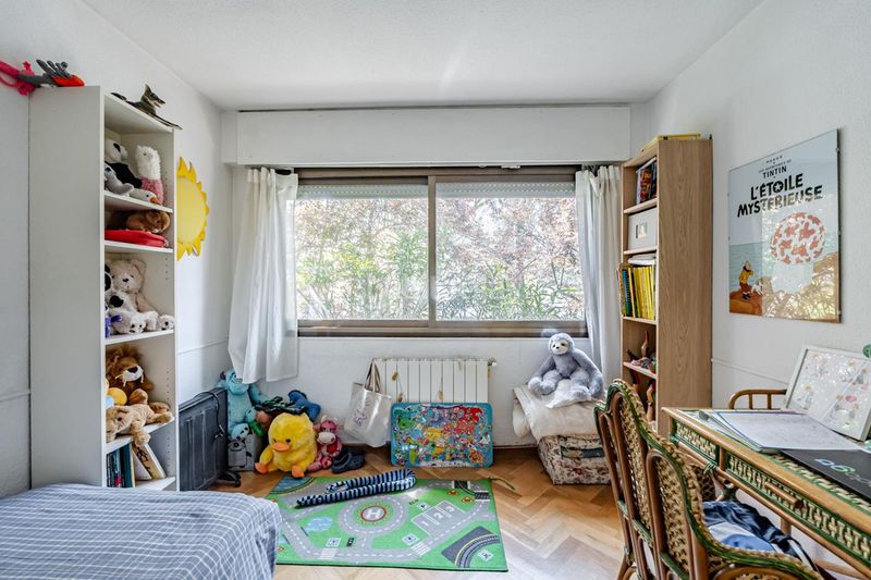 Foto 2952aa60-1af6-4e64-9e51-aaa9d447ec06. Casa aparellada amb calefacció piscina a Mirasierra Madrid