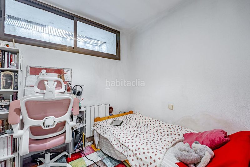 Foto e6eaabff-f523-4905-9750-732b3d1dca29. Casa aparellada amb calefacció piscina a Mirasierra Madrid