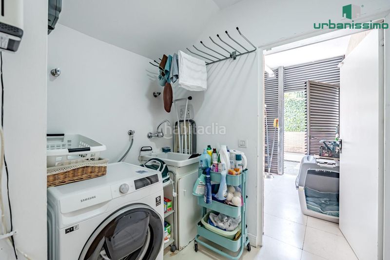 Foto a0e88616-e8cf-4ba6-8cc9-bb1fa7541784. Casa aparellada amb calefacció piscina a Valdemarín Madrid