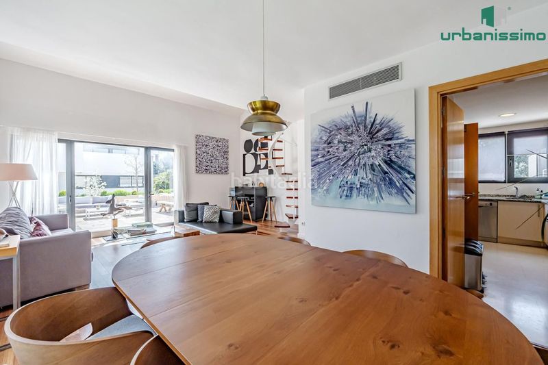 Foto cb4076a3-0447-4ca0-b7ac-3686982152be. Casa aparellada amb calefacció piscina a Valdemarín Madrid