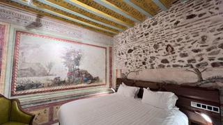 Edifici a Centro Histórico. Hotel boutique  restaurante  en el centro histórico de málaga  e
