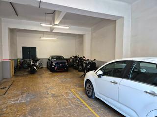 Local commercial  Carrer d'anselm clavé. ¡oportunidad de inversión en el corazón de molins de rei!