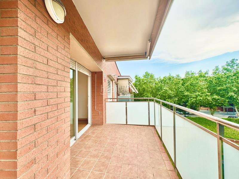 Foto 2cb5ab1c-ef4f-4e54-b3a3-2be89785c775. Àtic amb calefacció aparcament piscina a Molins de Rei