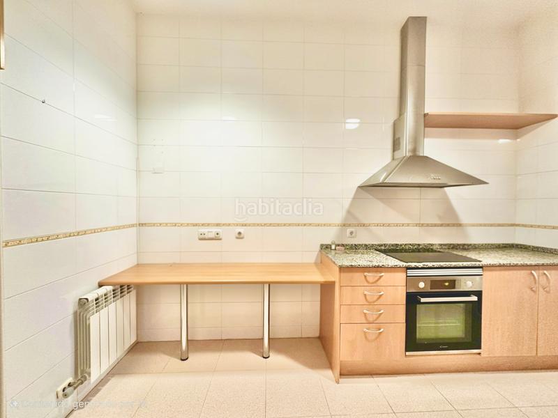 Foto 3b2647fa-737b-4ca6-b3fa-358739928d53. Àtic amb calefacció aparcament piscina a Molins de Rei