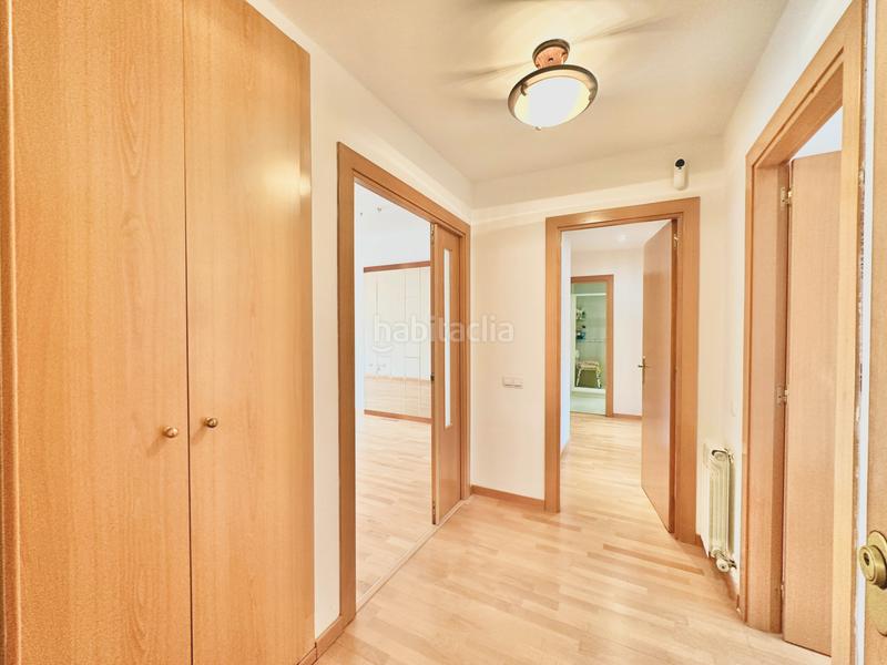 Foto 8f5af0dd-d78f-4cc9-87be-cbc69eac16ad. Àtic amb calefacció aparcament piscina a Molins de Rei