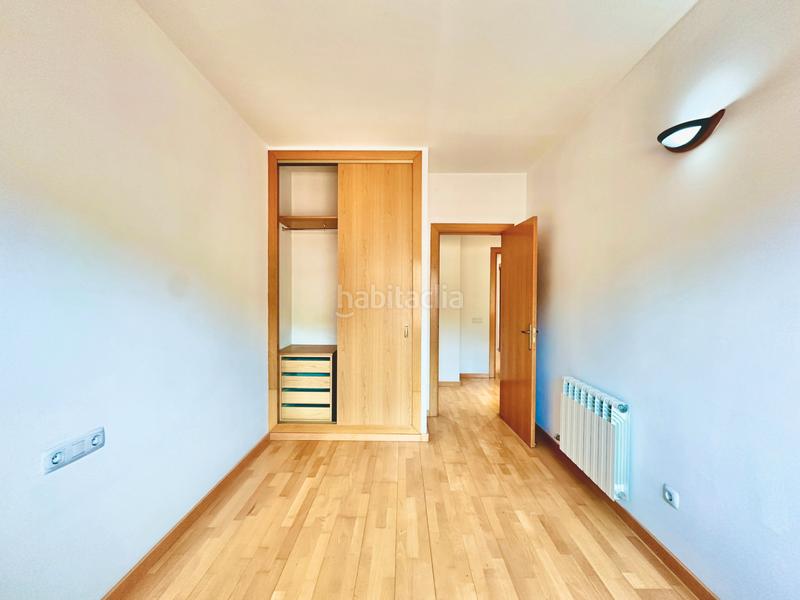 Foto ebb57834-8aa5-4277-b37f-7c127b9aaf0a. Àtic amb calefacció aparcament piscina a Molins de Rei