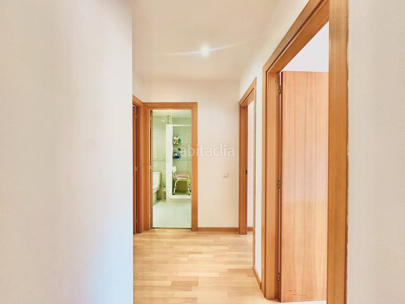 Foto f00ca8aa-9944-4e56-865c-1e8d19bba3a2. Àtic amb calefacció aparcament piscina a Molins de Rei