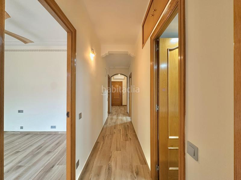 Foto 2b9038a1-3810-48dc-b125-4abfa39e5906. Piso descubre la vida en la cima: ático de lujo con terraza en les corts en Barcelona