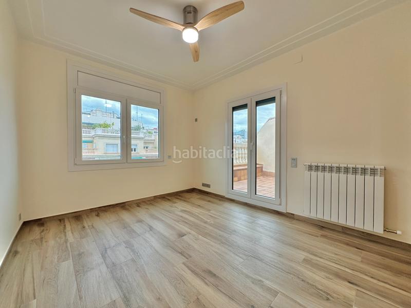 Foto 661e71ec-1926-4f53-8184-63737f6849b2. Piso descubre la vida en la cima: ático de lujo con terraza en les corts en Barcelona