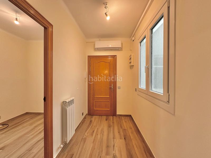 Foto b665ceb8-da88-4789-b96d-a1523062cc21. Piso descubre la vida en la cima: ático de lujo con terraza en les corts en Barcelona