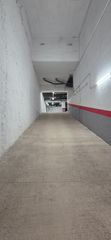 Aparcament cotxe  Carrer del bergued�. Se acab� el estr�s de aparcar en can palet tenemos diferentes pl