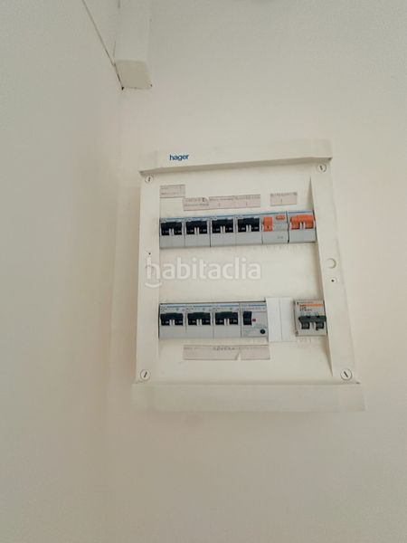 Foto ac7a805a-d2d3-4c54-85c6-8a98b7c59d2c. Àtic amb calefacció a Barri de les Corts Barcelona