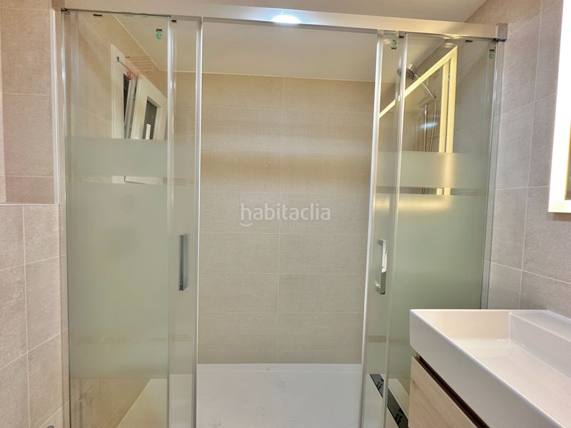 Foto d830eade-d9a7-4674-b1b6-6426a09f90c6. Àtic amb calefacció a Barri de les Corts Barcelona