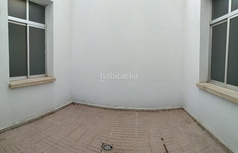 Foto e317094d-0df8-4d54-8b4e-b91e06e32c74. Miete büro in Centro Puertollano