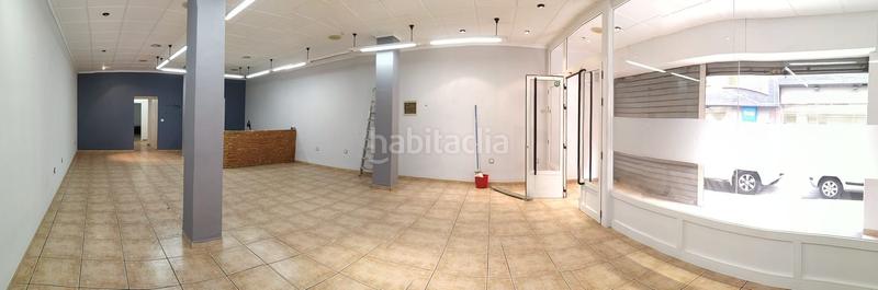 Foto 4b6d5e42-c6bf-41c8-b2e5-f9f8c9294a65. Location local commercial dans Centro Puertollano