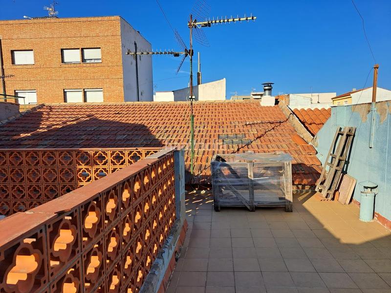 Foto befe772d-dc2a-46f6-8819-37f19149f3b7. House with parking in Centro Puertollano