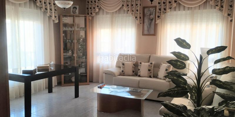 Foto c535d57a-69c2-4c0f-98fb-ed89f5fd0a03. Pis amb calefacció aparcament a Centro Puertollano