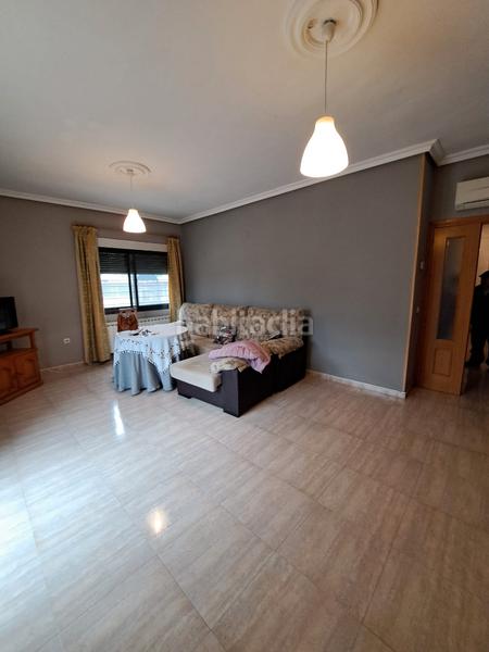 Foto aed4fb27-3f6d-4005-9ea7-92c44acf4042. Appartamento con riscaldamento in PAU 2-600 Puertollano