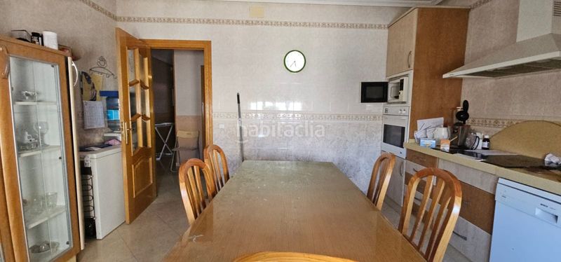 Foto 2a3a76a2-62f2-4cc1-9c6d-610ead87c9c9. Casa amb calefacció piscina a Centro Puertollano
