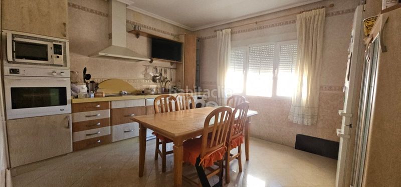 Foto a95ad91e-9c83-422a-87f3-9dabdf3ffc34. Casa amb calefacció piscina a Centro Puertollano