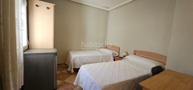 Foto e067887b-0c4e-464f-934e-90632b9d4752. Casa amb calefacció piscina a Centro Puertollano