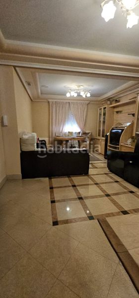 Foto ee36e348-6873-434d-a41c-352d438d8e25. Casa amb calefacció piscina a Centro Puertollano