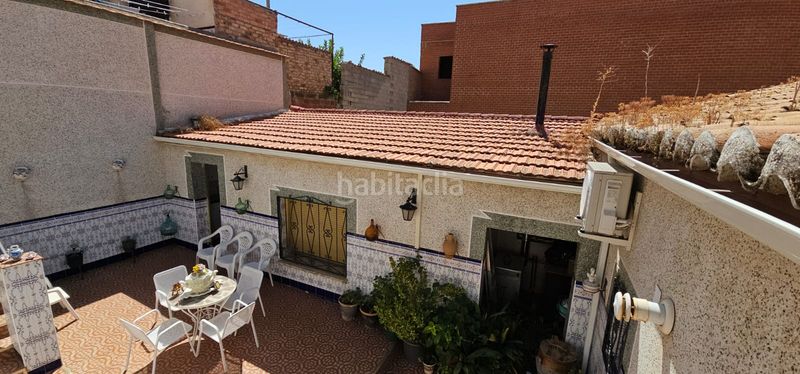 Foto c163c107-e3c1-4c38-8123-9525314405b2. Casa amb calefacció a Centro Puertollano