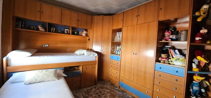 Foto d054f47c-6abd-4d6a-95fb-7b69193f1158. Casa amb calefacció a Centro Puertollano