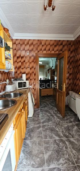 Foto e11ca519-5bc6-451c-92f1-00147fe189b1. Casa amb calefacció a Centro Puertollano