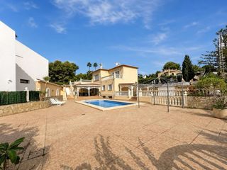 Lloguer Xalet a La Fustera. Alquiler de  chalet independiente en la fustera