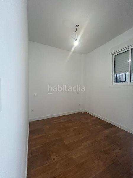 Foto 2d7dd681-8266-4241-9ecb-510ac264a22f. Oficina amb calefacció a Las Águilas Madrid