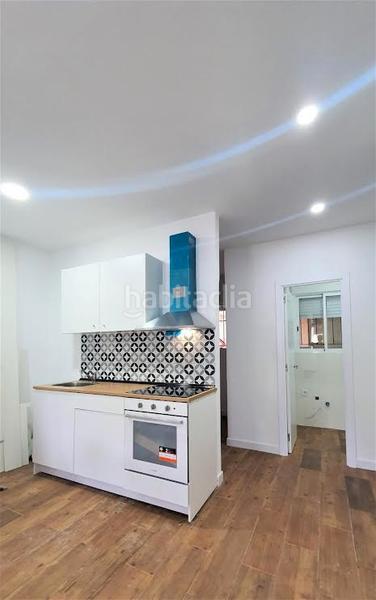 Foto 653413d0-6969-43e2-81de-954ec172ffc9. Oficina amb calefacció a Las Águilas Madrid