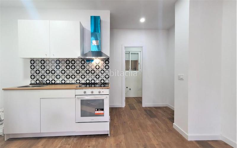 Foto 8d60d2e2-58b5-4e9a-81dd-c49ebac897c0. Oficina amb calefacció a Las Águilas Madrid