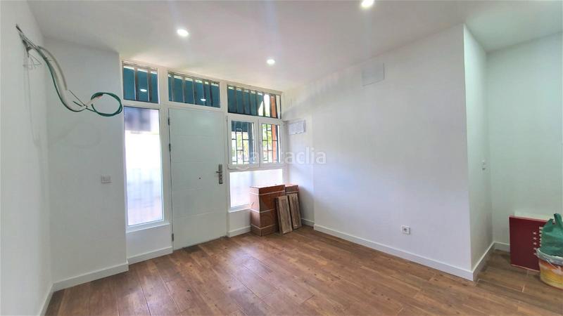 Foto e49eaf7e-d035-449f-a7cd-3e40c3d0f27d. Oficina amb calefacció a Las Águilas Madrid