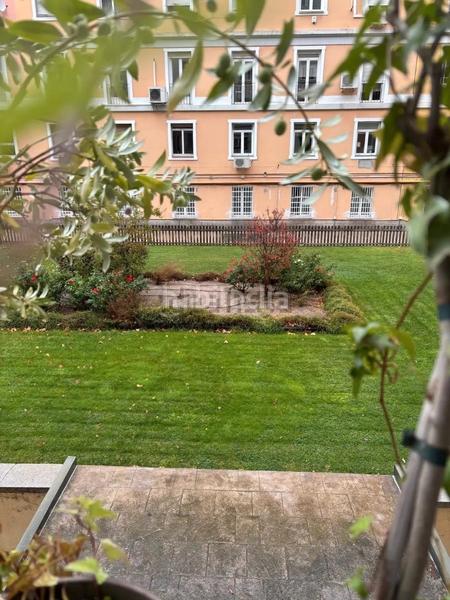 Foto 0c02ade7-046a-4948-9794-72fb3df243bb. Zweistöckige wohnung mit heizung parking in Niño Jesús Madrid