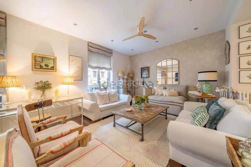 Foto 20e0028b-edf6-467f-95ea-caeed4215c68. Zweistöckige wohnung mit heizung parking in Niño Jesús Madrid