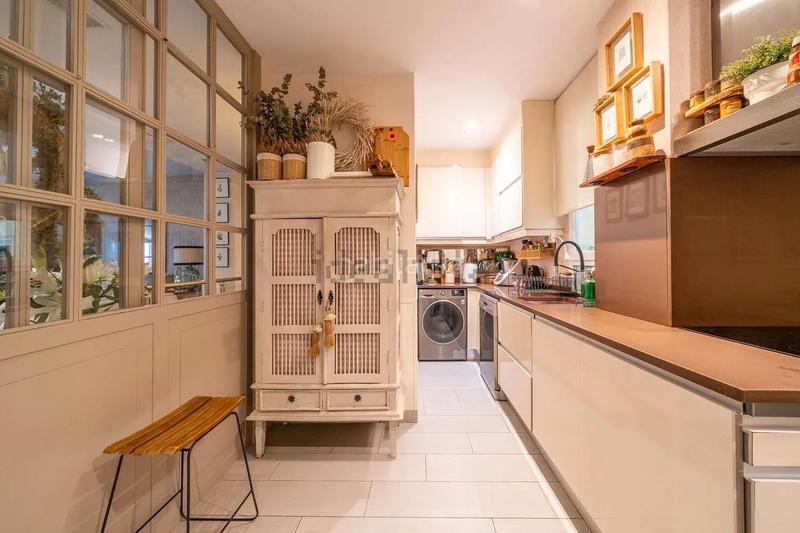 Foto 4c81e4fc-0d7f-4430-ac75-d29db1a28714. Zweistöckige wohnung mit heizung parking in Niño Jesús Madrid