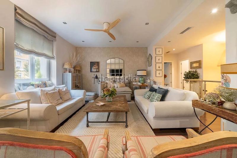 Foto 54e103ce-ad73-49a4-86cb-a227a2b22050. Zweistöckige wohnung mit heizung parking in Niño Jesús Madrid