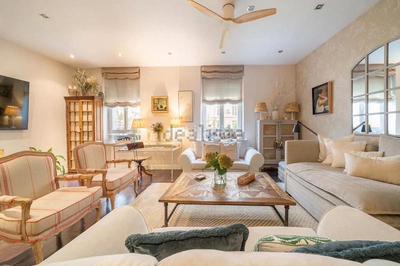 Foto 836a9231-15cd-43df-83da-56d31ed0e7df. Zweistöckige wohnung mit heizung parking in Niño Jesús Madrid