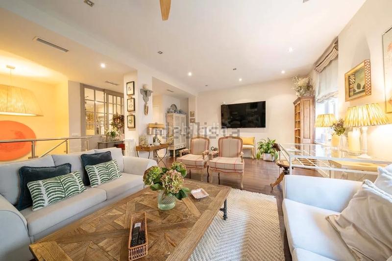 Foto 8827f31f-58f8-48b9-84ff-7840cbf6fe7c. Zweistöckige wohnung mit heizung parking in Niño Jesús Madrid