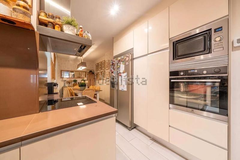 Foto 8837be23-9bd2-40cb-9630-49f57e101d18. Zweistöckige wohnung mit heizung parking in Niño Jesús Madrid