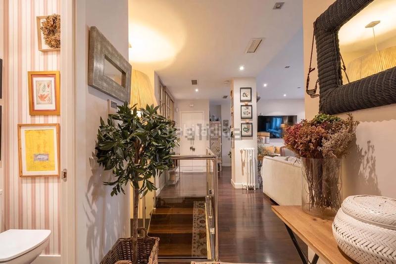 Foto dda898f2-703b-40cb-b9bc-084965df9e18. Zweistöckige wohnung mit heizung parking in Niño Jesús Madrid