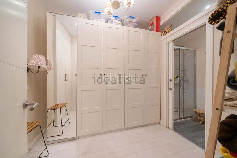 Foto f970f32d-302c-4b66-b55e-5d96bc65e1f0. Zweistöckige wohnung mit heizung parking in Niño Jesús Madrid